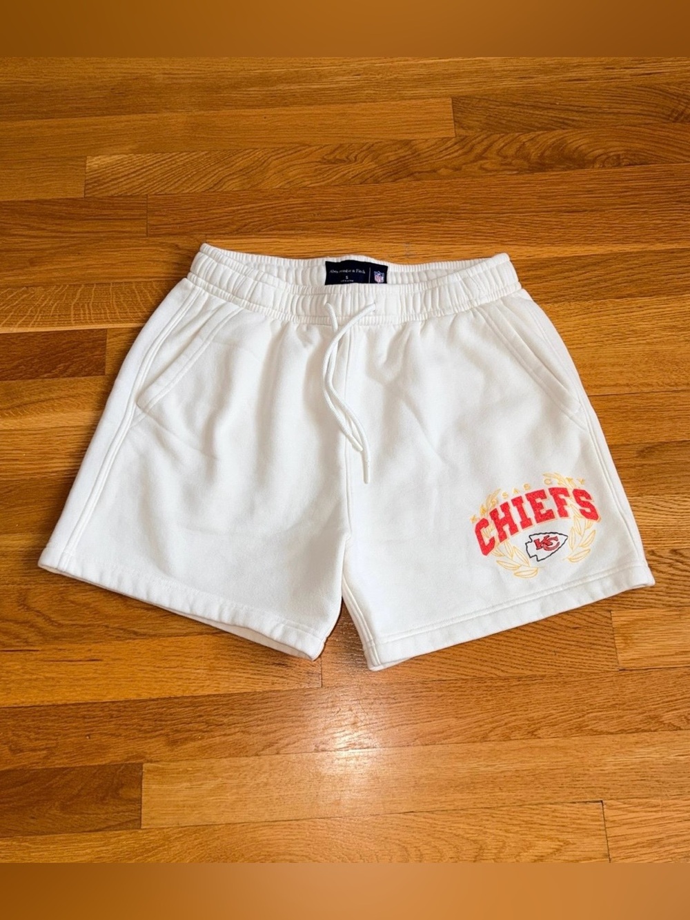 Abercrombie × NFL Kansas City Chiefs Shorts